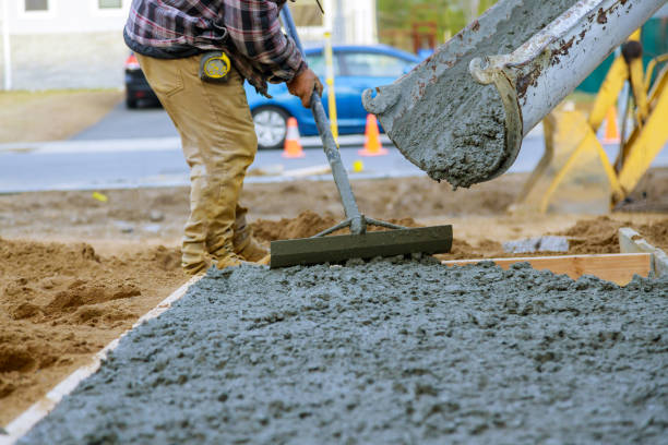 Best Concrete Driveway Installation in Pemberwick, CT